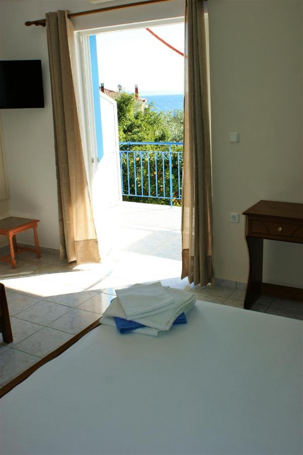 Elena's Family Apartmets Λεωνίδιο Εξωτερικό φωτογραφία