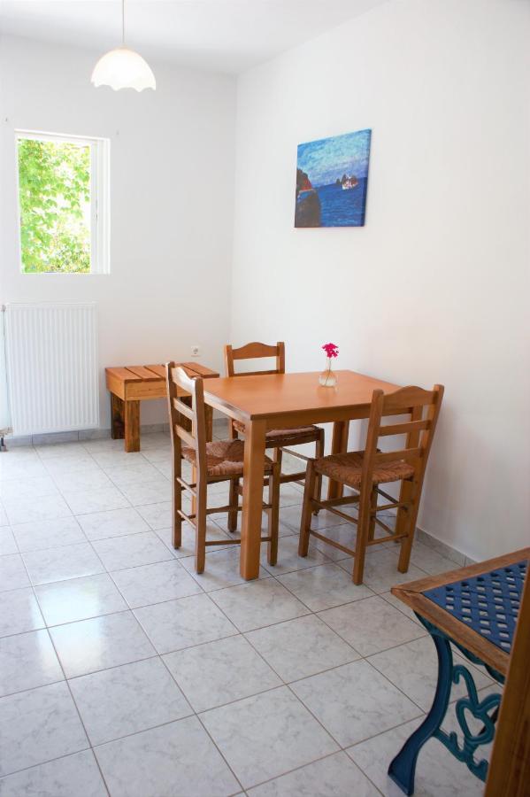 Elena's Family Apartmets Λεωνίδιο Εξωτερικό φωτογραφία