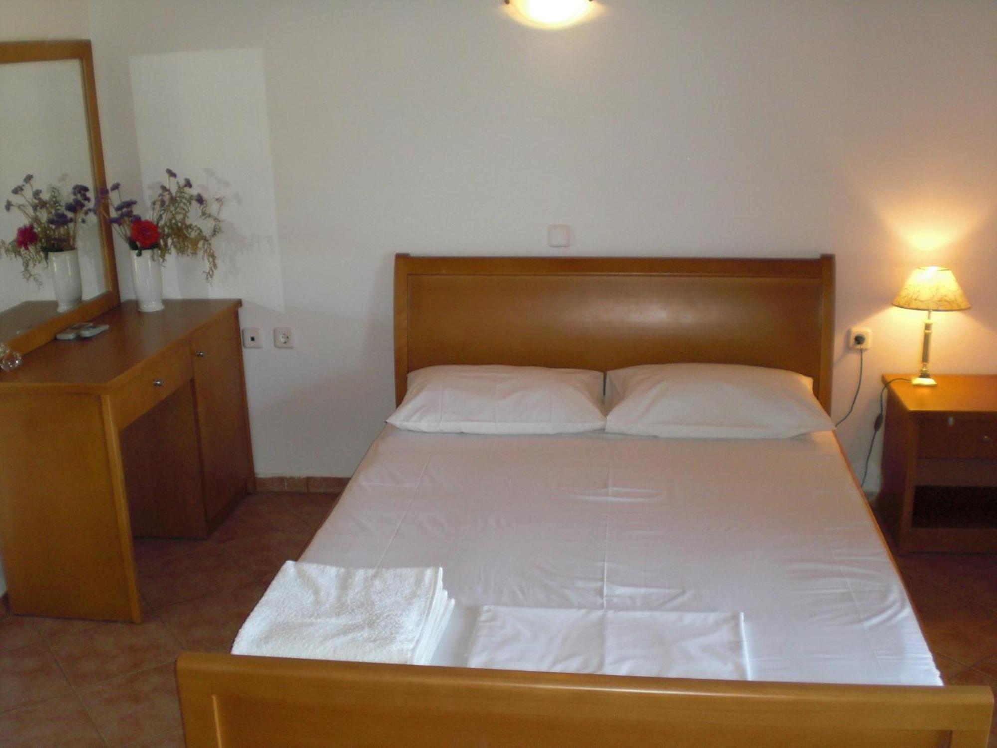 Elena's Family Apartmets Λεωνίδιο Εξωτερικό φωτογραφία